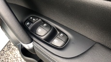 Nissan Qashqai 1.6 DiG-T Tekna [Glass Roof pack] 5dr Petrol Hatchback